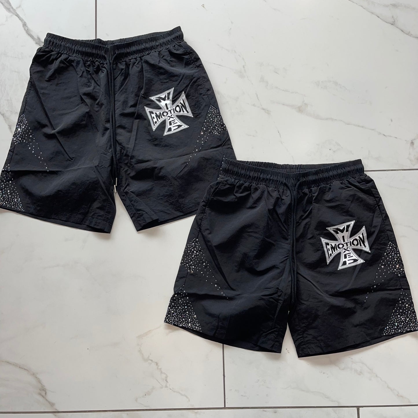 MIX EMOTION “BLK NYLON SHORTS”